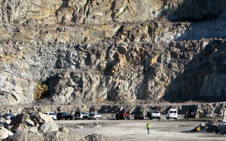 thumbnail image for Quarry Crushing Plant